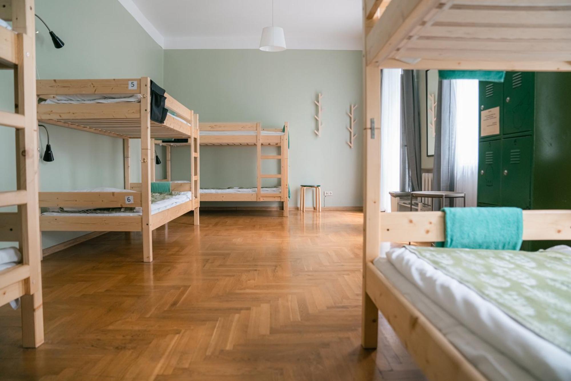 Downtown Forest Hostel & Camping Vilnius Extérieur photo