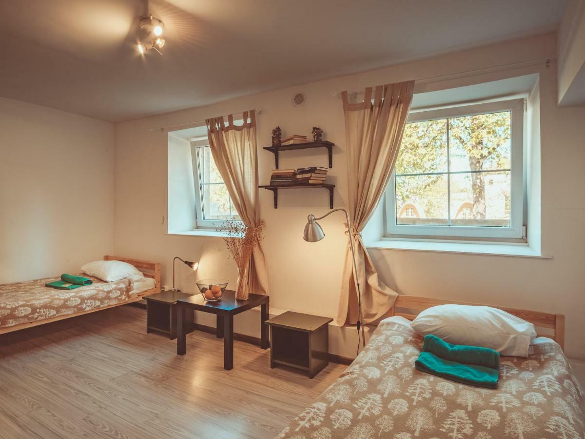 Downtown Forest Hostel & Camping Vilnius Extérieur photo